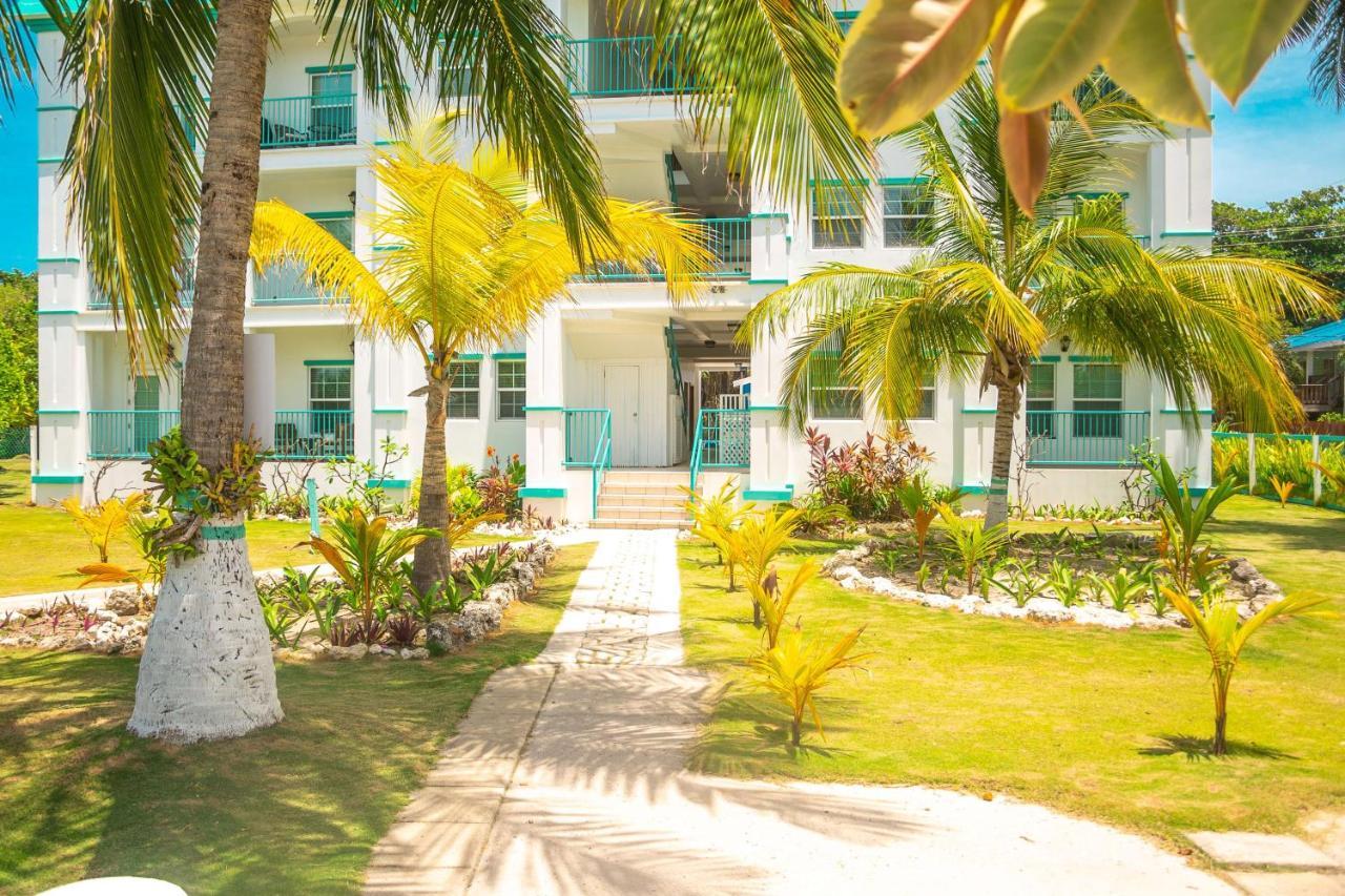 Best Western Grand Baymen Gardens Aparthotel San Pedro  Exterior foto